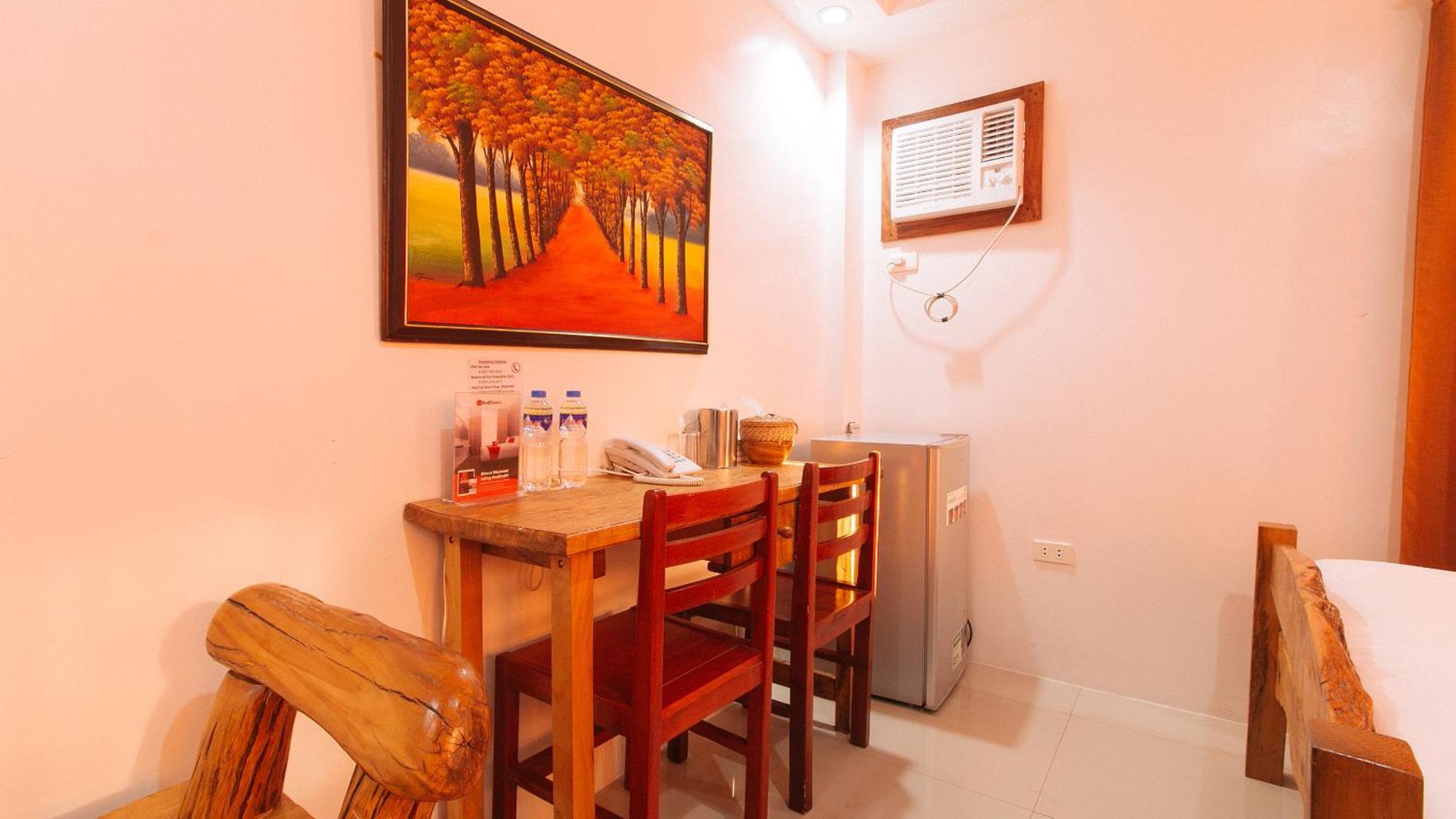 Reddoorz Plus @ Jollydays Hotel Nueva Ecija San Jose  Exterior foto