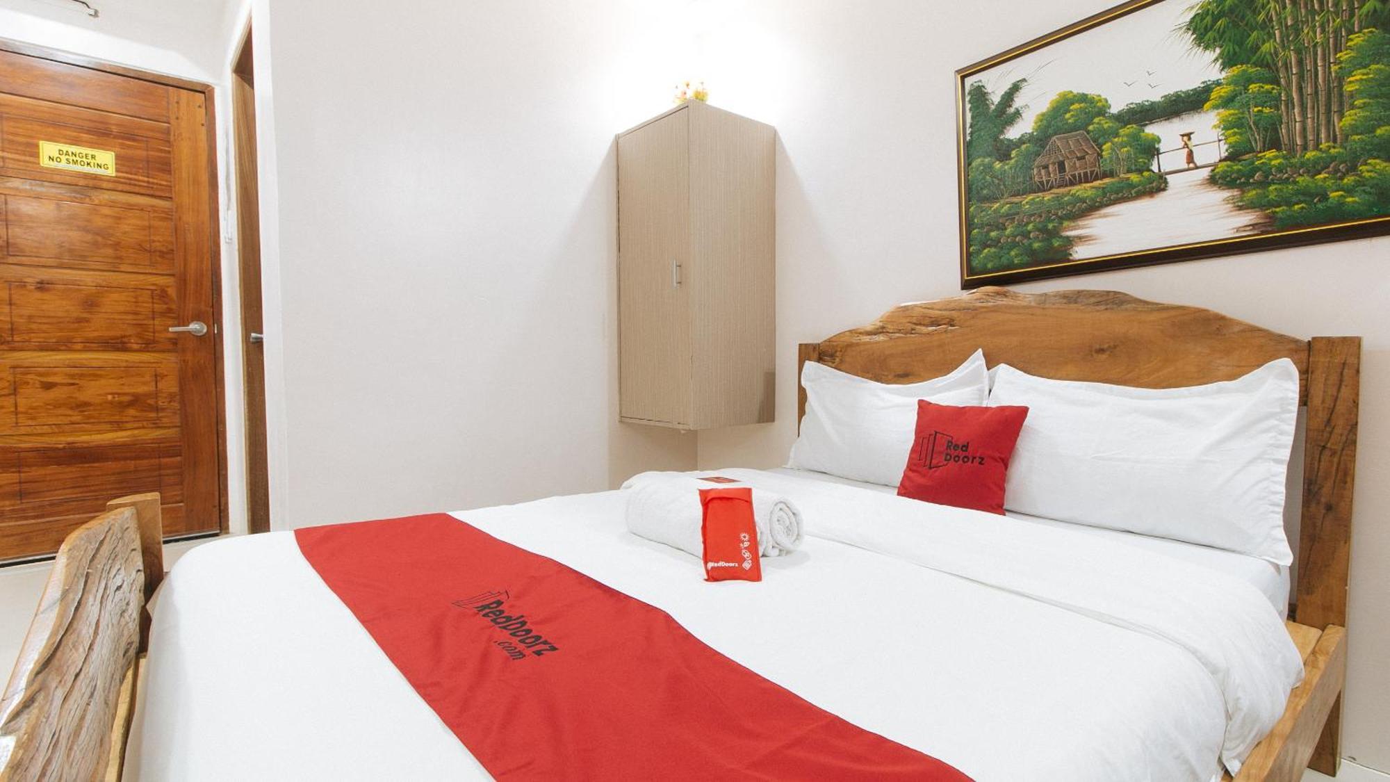 Reddoorz Plus @ Jollydays Hotel Nueva Ecija San Jose  Exterior foto